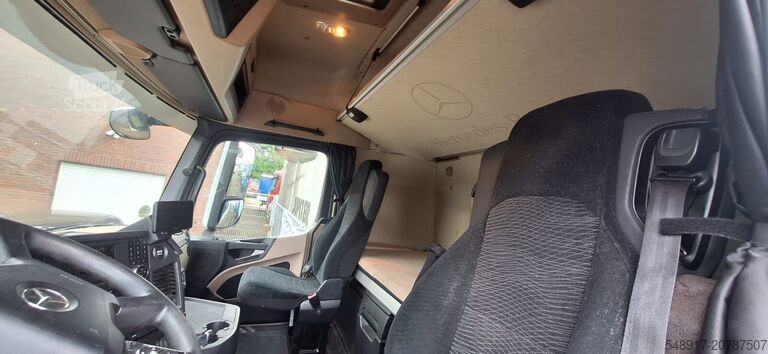 Stumdomas tentas Mercedes-Benz 1845 Jumbo