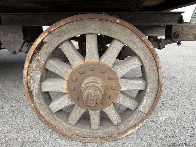 Rimorchio historischer Holz Möbel Wagen Restauration