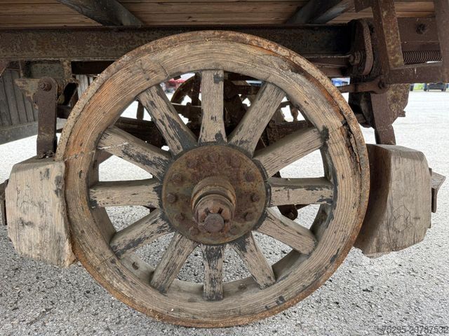 Rimorchio historischer Holz Möbel Wagen Restauration