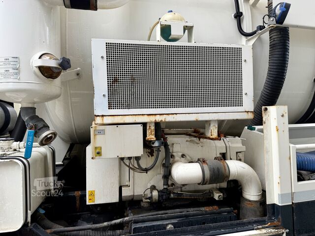 Camion aspirateur Vacumaster MAN TGS 18.320 4X4 Hydrodrive