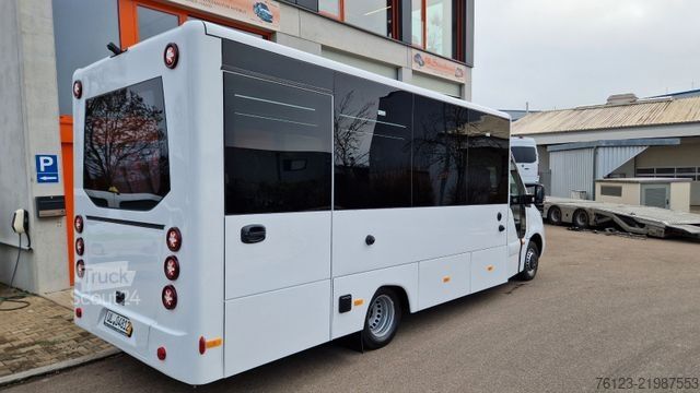 Minibus MERCEDES-BENZ 30 Sitzer Schul- Transferbus 519 Vorlauffahrzeug