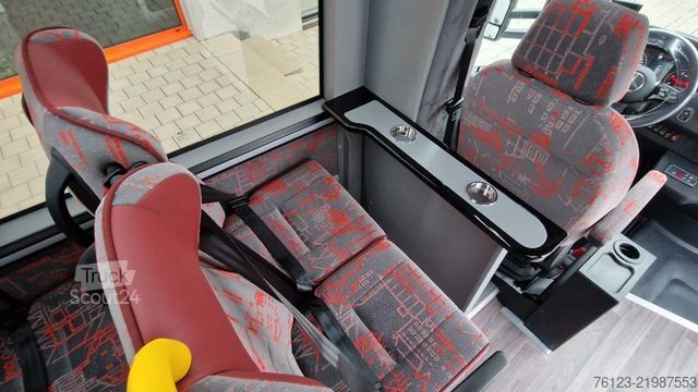 Minibus MERCEDES-BENZ 30 Sitzer Schul- Transferbus 519 Vorlauffahrzeug