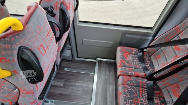 Minibus MERCEDES-BENZ 30 Sitzer Schul- Transferbus 519 Vorlauffahrzeug