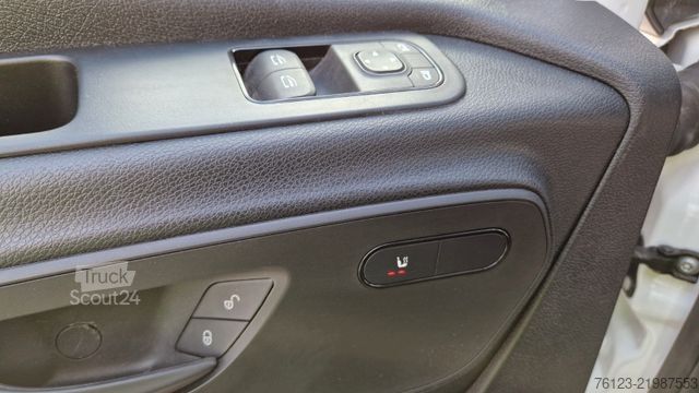 Minibus MERCEDES-BENZ 30 Sitzer Schul- Transferbus 519 Vorlauffahrzeug