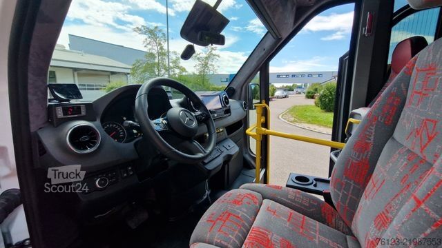 Minibus MERCEDES-BENZ 30 Sitzer Schul- Transferbus 519 Vorlauffahrzeug