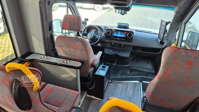 Minibus MERCEDES-BENZ 30 Sitzer Schul- Transferbus 519 Vorlauffahrzeug