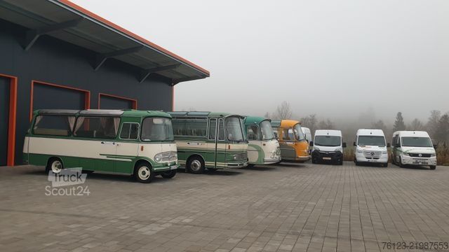 Minibus MERCEDES-BENZ 30 Sitzer Schul- Transferbus 519 Vorlauffahrzeug