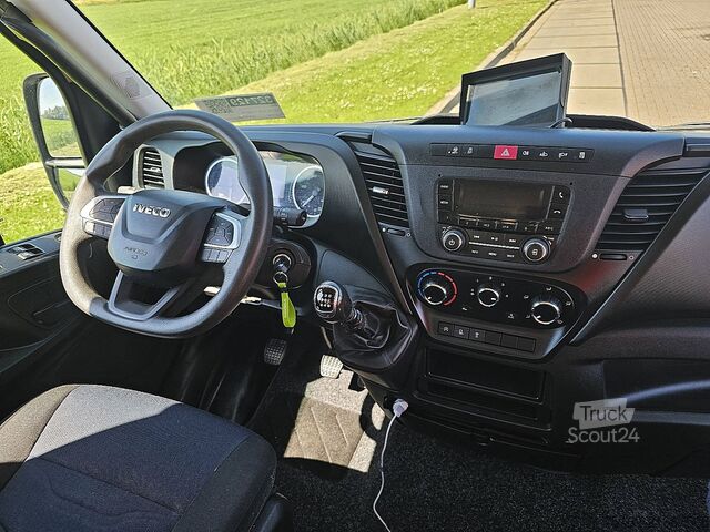 شاحنة قلابة IVECO DAILY 35C14 2.3 140 DC KIPPER