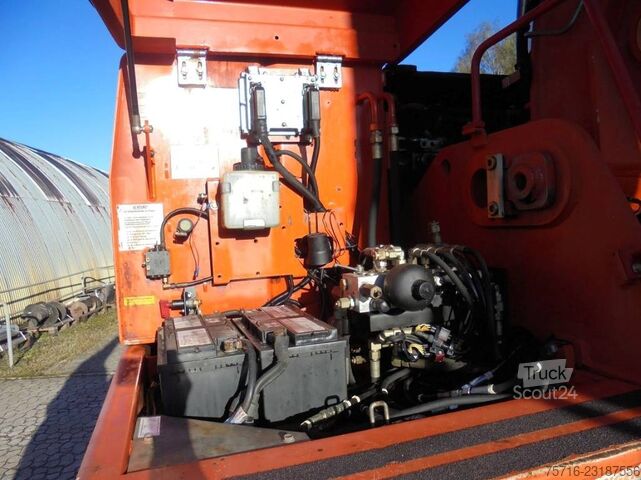  Atlas 1605 M