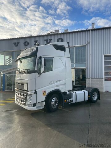 Standartinis vilkikas Volvo FH 460