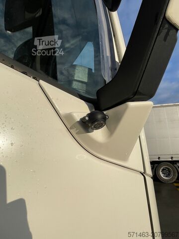 Standartinis vilkikas Volvo FH 460