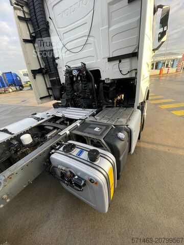 Standartinis vilkikas Volvo FH 460