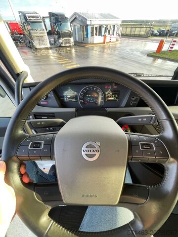 Standartinis vilkikas Volvo FH 460