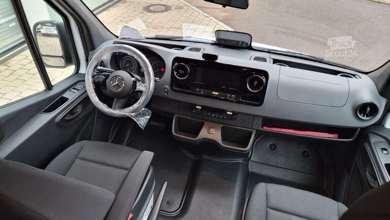 Minibussi MERCEDES-BENZ Sprinter 315 VIP Mobility 23 Airline Stock