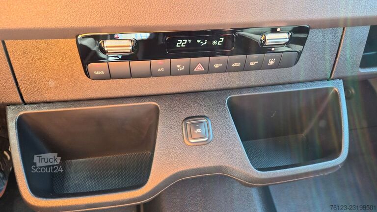 Minibussi MERCEDES-BENZ 8 x 517 Sprinter Lord Light  22 SS Aktionspreis