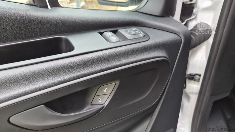 Minibussi MERCEDES-BENZ Sprinter Lord 517 kurzfristig lieferbar 22 SS