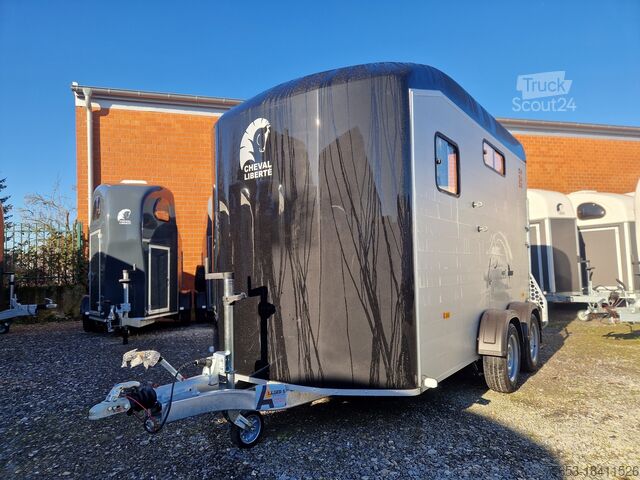 Vans pour chevaux Cheval Liberté Multi Max Sattelraum verstellbar Neu 25