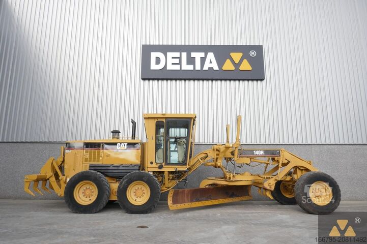 Грейдер Caterpillar 140H
