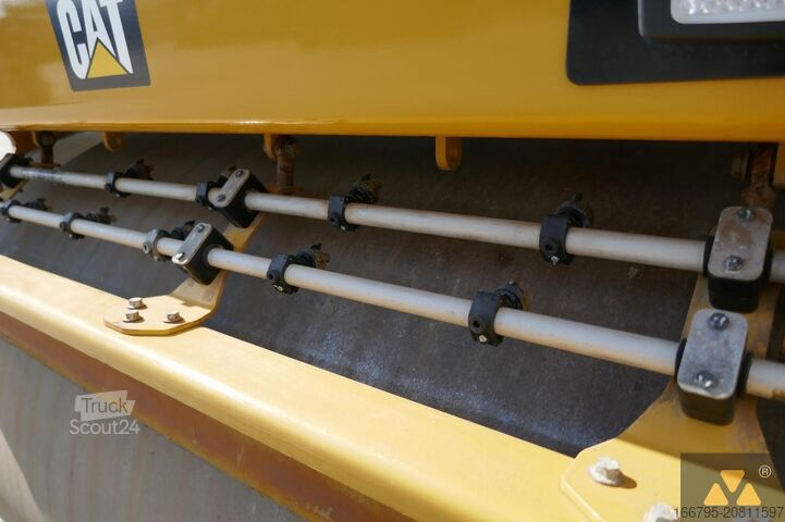 тандемний ролик Caterpillar CB13