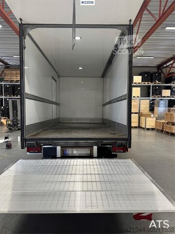 Kovček Iveco Daily 70C18 Box Truck – Full Side Opening – 11 Pal