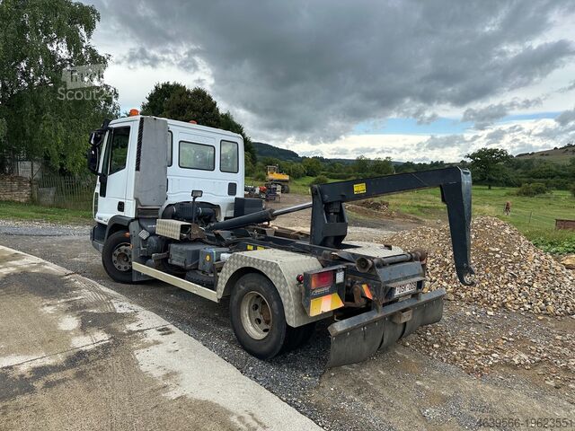 çıkarılabilir kollu damperli kamyon Iveco Eurocargo 10E180