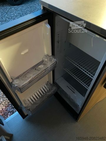 Autorulotă PÖSSL Summit 640 *Premium Paket*Automatik*2026*