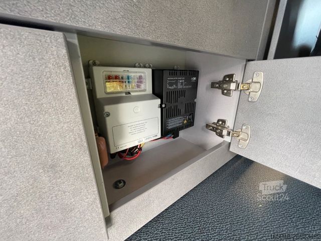 Autorulotă PÖSSL CampSTAR *Markise*Park-Paket*Wohnraumheizung*