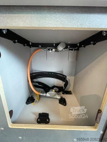 Autorulotă PÖSSL CampSTAR *Markise*Park-Paket*Wohnraumheizung*