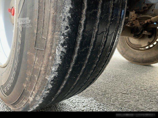 Semi-remorque SCHMITZ CARGOBULL Schmitz Cargobull Stahl+Luft/Lift+Rollplane