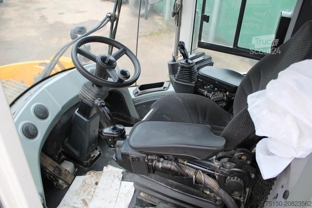 Kerekes rakodó LIEBHERR L 576 Xpower - Nr.: 558