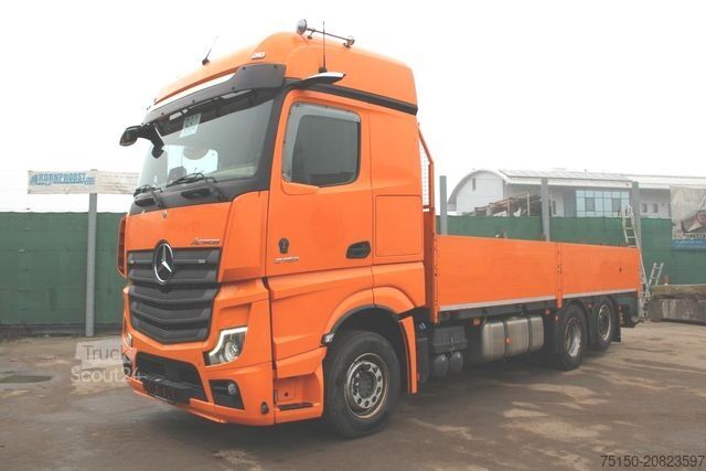 Camion cu platformă MERCEDES-BENZ 2753 6x2 LL - Pritsche 6,5 m - Nr.: 980