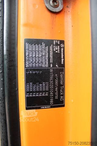 Camion cu platformă MERCEDES-BENZ 2753 6x2 LL - Pritsche 6,5 m - Nr.: 980