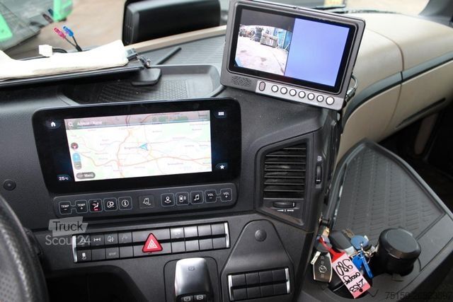 Camion cu platformă MERCEDES-BENZ 2753 6x2 LL - Pritsche 6,5 m - Nr.: 980