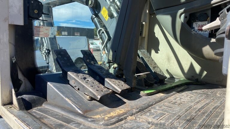 Kolový bagr Terex Tw 85 Schaeff with 3 buckets and forks