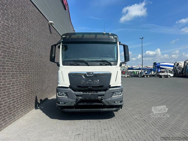 Bestelwagen autodrager MAN TGS 35.520 8X2 OPRIJWAGEN/MACHINE TRANSPORTER/P...