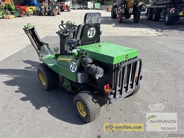 Kosilnica John Deere 900