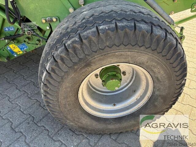 Šiaudų presas (žemės ūkis) Krone COMPRIMA V 180 XC