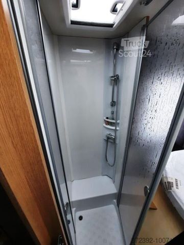 Camper semintegrato LMC Tourer Lift H 720 Tageszulassung 22.126 ¤ sparen