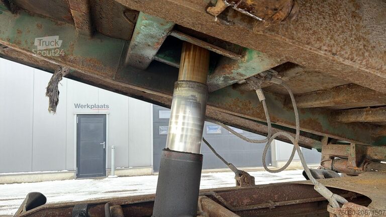 3-way tipper Iveco Eurotrakker 260 E 37 (MANUAL PUMP / POMPE MANUE...