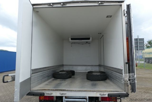 Hladilni dostavnik MERCEDES-BENZ 816 D Vario 4x2, Thermo King, 4.100mm lang