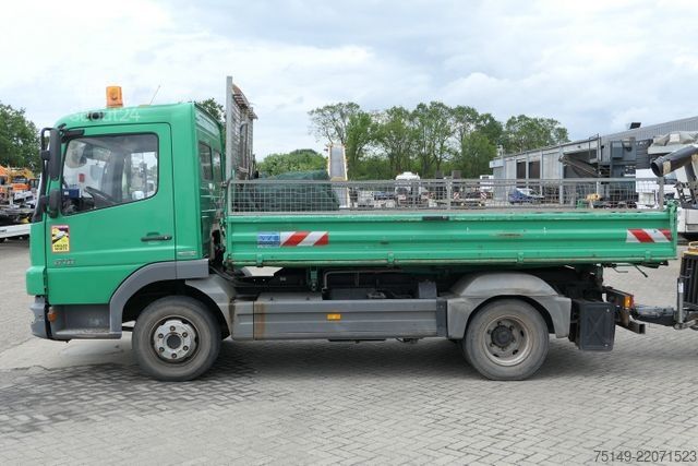 Furgón volquete trilateral MERCEDES-BENZ 818 Atego 4x2, Meiller, 2x AHK, 3. Sitz, Klima