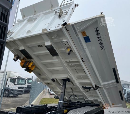 Саміоскид MAN TGS/26.510/6x4 BL/Bordmatik/Retarder/90to/82 tkm