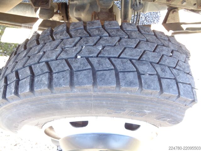 Driezijdige kipper Mercedes-Benz 816 D Vario 4x4 Kipper