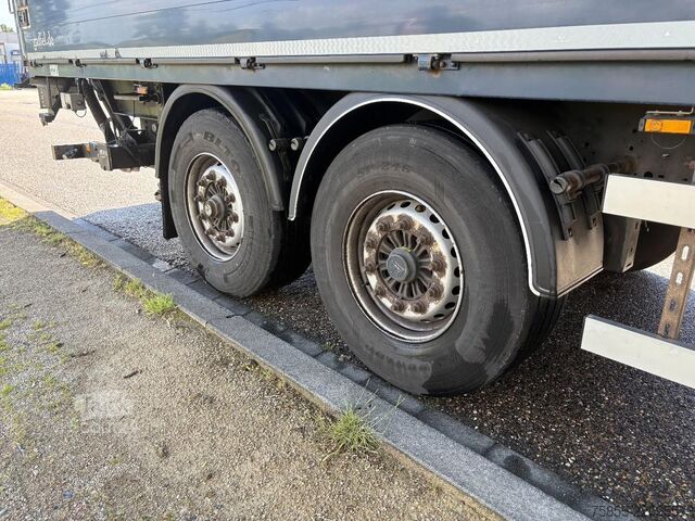 Maleta WEB Trailer ZPRASQ 18 GETRÄNKE / BPW / DISC / LOADING LIFT