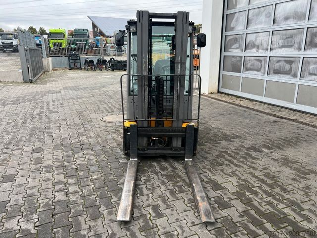 Első homlokrakodó targonca JUNGHEINRICH EFG 215 / Triplex 4.25m / 1.851h / Batterie 2023