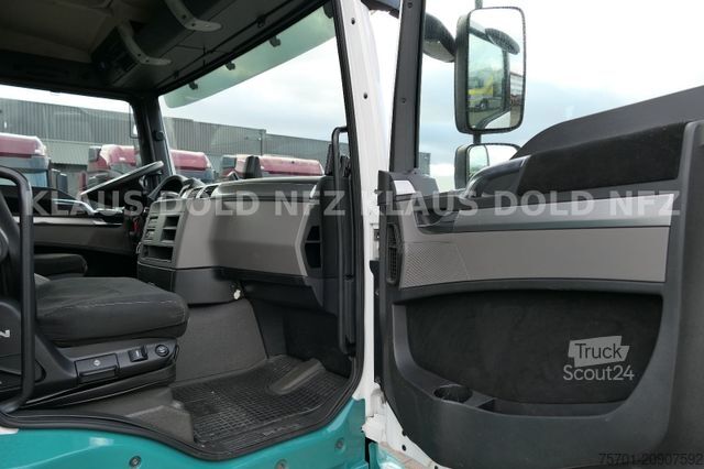 Camion plateau MAN TGM 15.290 Baumaschinentransporter Navi Euro 6