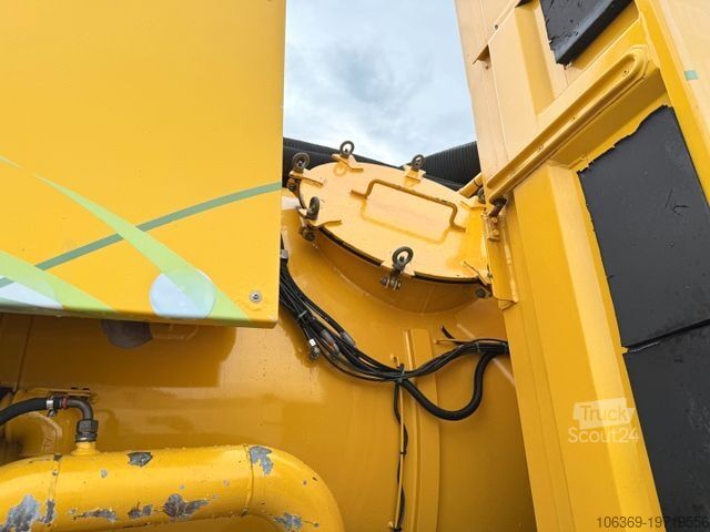 Vacuum tank truck MERCEDES-BENZ 3258 RHD 8x4-4 Wiedemann Super 1000 Recycler