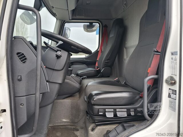 Dėžinis sunkvežimis RENAULT D12-210 - E6 - PROBLEME CHAUFFE MOTEUR