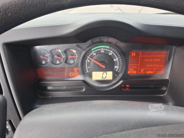 Dėžinis sunkvežimis RENAULT D12-210 - E6 - PROBLEME CHAUFFE MOTEUR