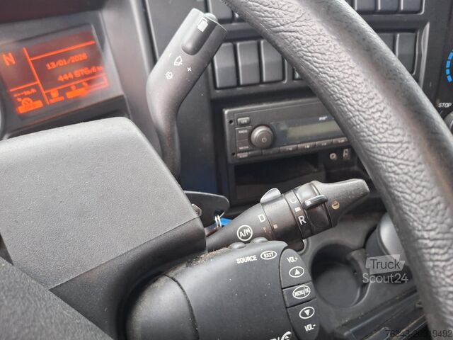 Dėžinis sunkvežimis RENAULT D12-210 - E6 - PROBLEME CHAUFFE MOTEUR